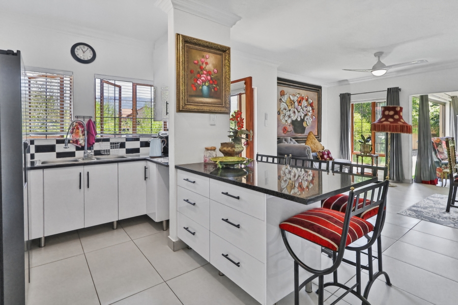 3 Bedroom Property for Sale in The Coves North West